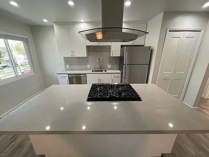 2301 H St #6 — Photo 2