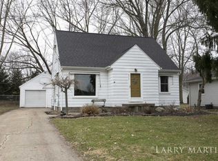 8275 Freeland Ave SW, Byron Center, MI 49315