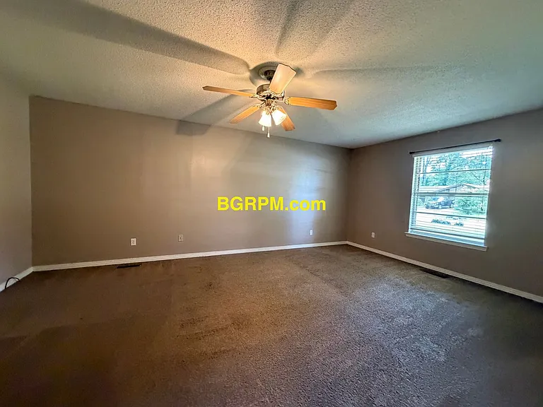 119 Foxdell Cir — Photo 9