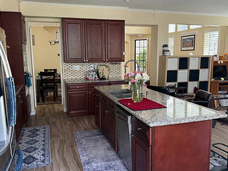 4578 Da Vinci St — Photo 5