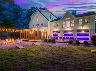 2 Town Landing Rd #B, Falmouth, ME 04105