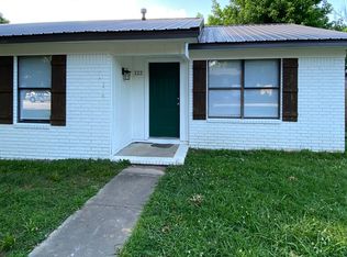 122 E Adobe St, Fayetteville, AR 72703