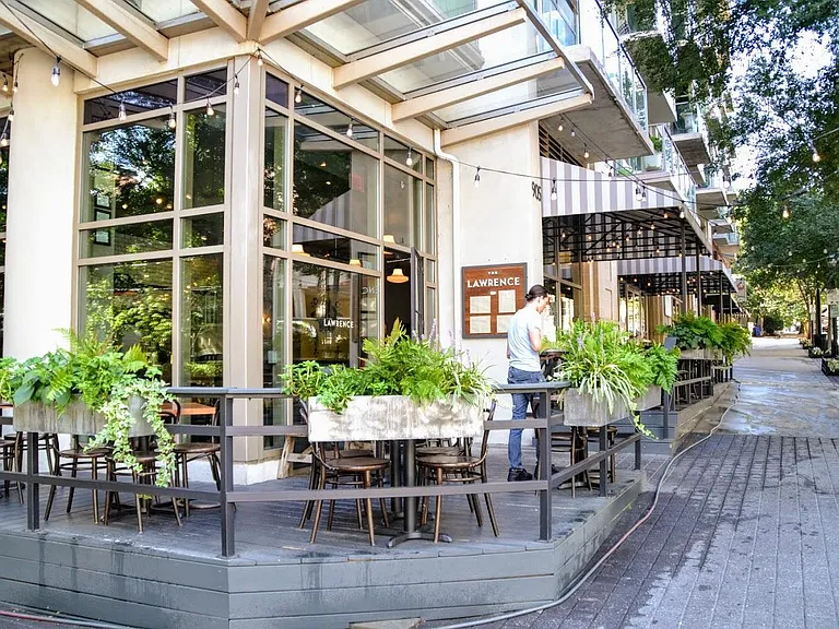 Leave your car at home, there are plenty of dining options within walking distance.