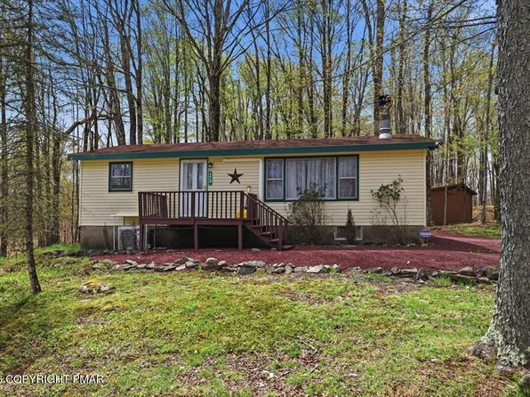 173 Bushkill Dr, Pocono Lake, PA 18347