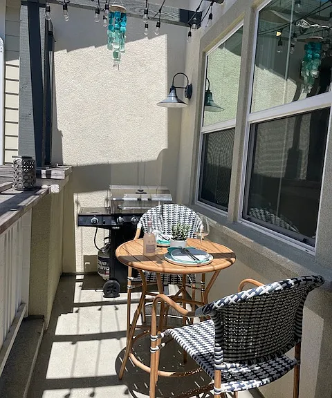 Outdoor dining and BBQ area.