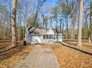 612 Victoria Rd, Woodstock, GA 30189