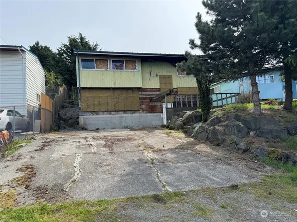 5926 23rd Avenue S, Seattle, WA 98108