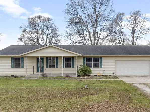 1262 E 900 N, La Porte, IN 46350