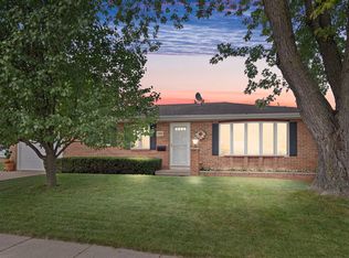 1385 Altura Dr, Dubuque, IA 52001