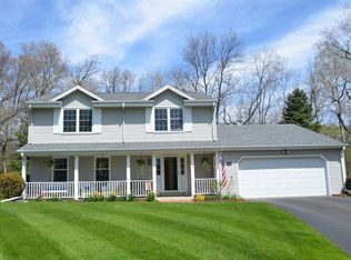 406 Gower Bae, Wales, WI 53183