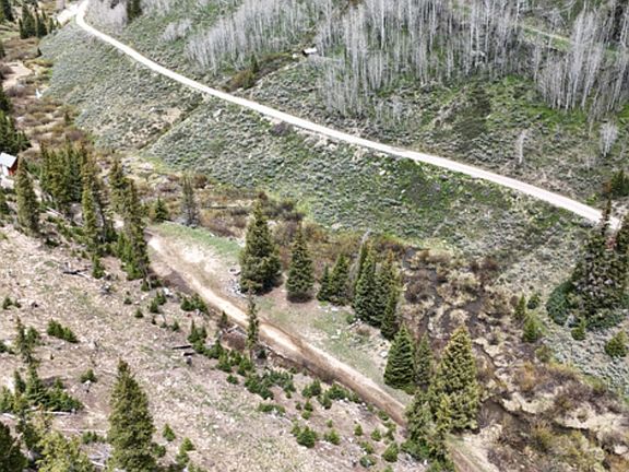 3rd image of 77 Brooks Canyon Rd