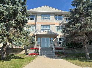 102 1st Ave E #103, Coronach, SK S0H0Z0