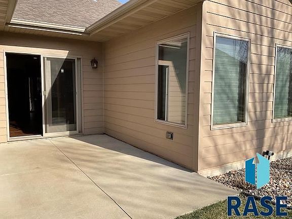 3rd image of 6205 S Monterey Pl