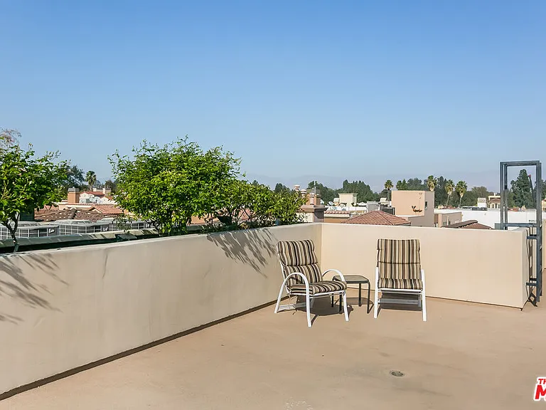 12026 Hoffman St #402 — Photo 39
