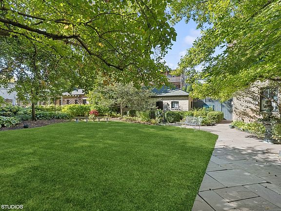 5th image of 4612 N Magnolia Ave