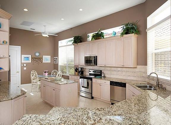 3rd image of 28659 Pienza Ct