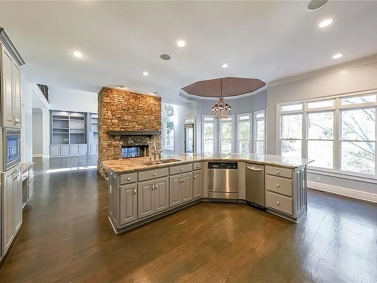 2747 Lockerly Ln — Photo 10