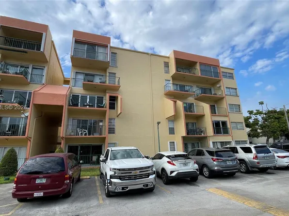 1975 W 44th Pl #405, Hialeah, FL 33012