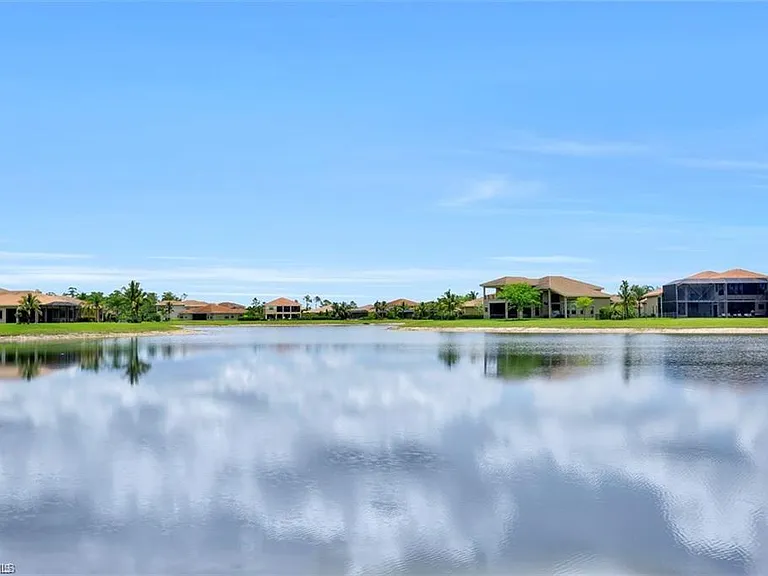3745 Pleasant Springs Dr — Photo 25