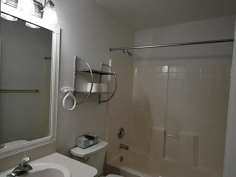 2547 SW Kenilworth St — Photo 14