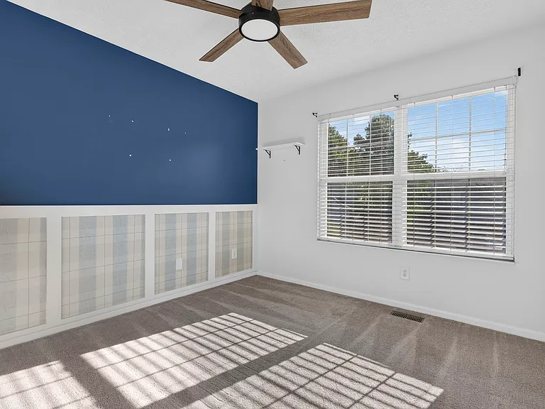 9166 Windy Creek Dr — Photo 24