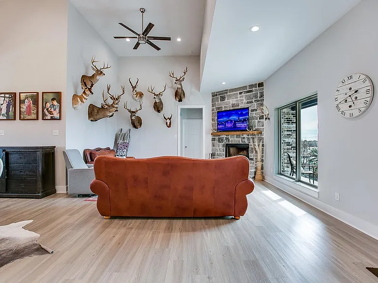 2610 Oak Hills Trl — Photo 7