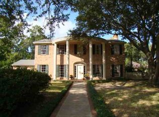 40 Avenue Of The Oaks, Beaumont, TX 77707