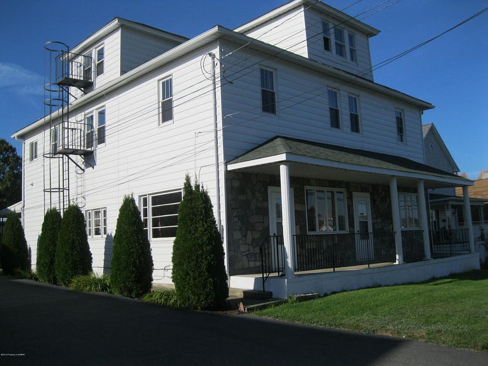 2nd image of 19 Laflin Rd