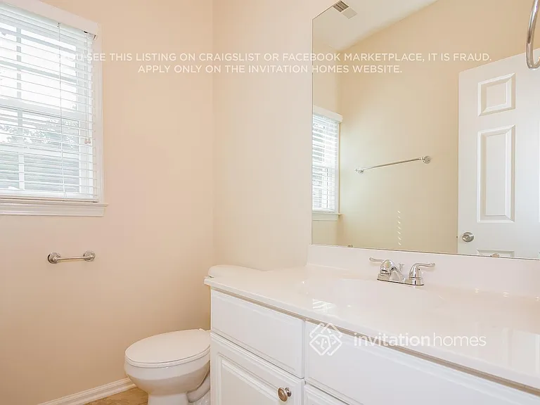 8728 Oakham St — Photo 17