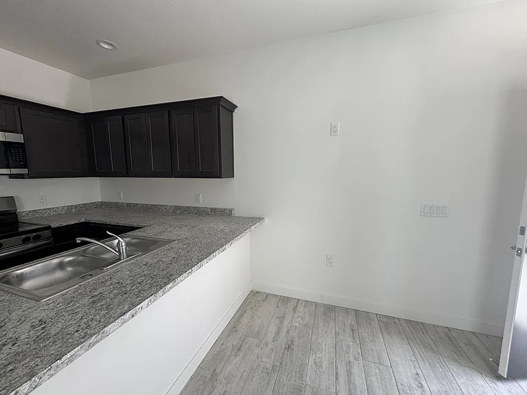 2076 Swanson Ave #B-1 — Photo 9