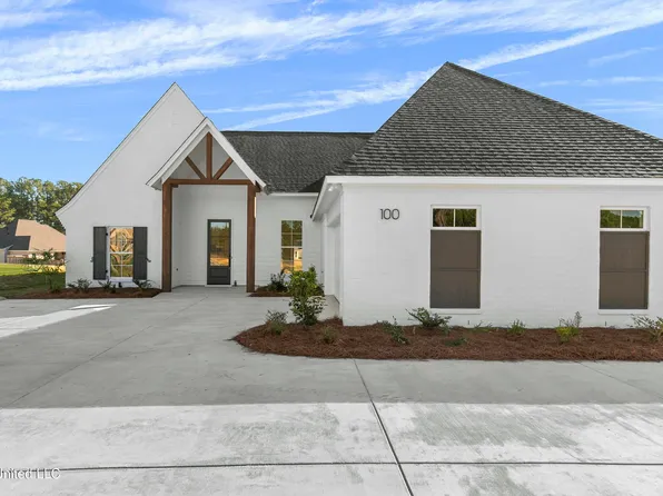 100 Katherine Ct, Madison, MS 39110