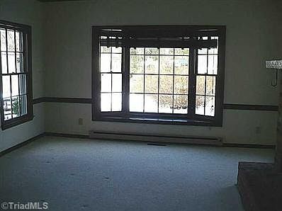 5th image of 2518 Berkley Pl