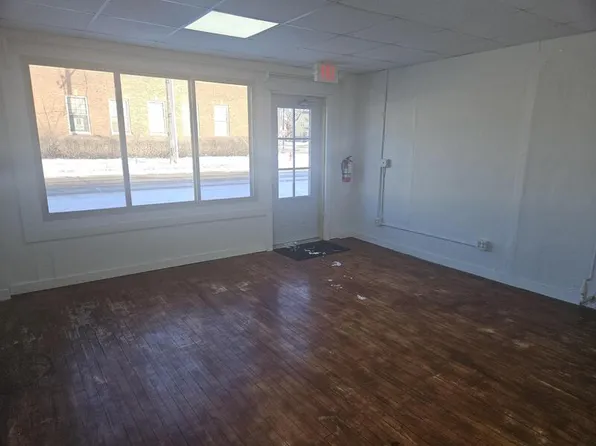 445 Broad St, Menasha, WI 54952