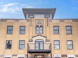 4637 N Ashland Ave #302, Chicago, IL 60640