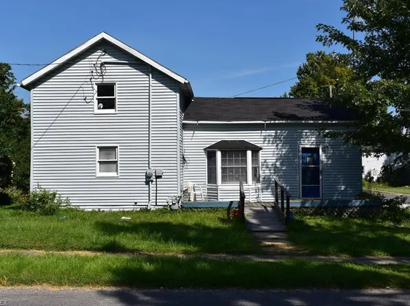 140 Oak St, Andover, OH 44003