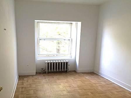 3rd image of 154 Macdonough St #3