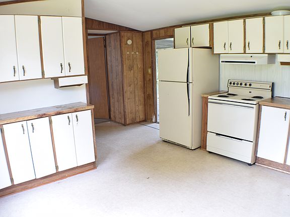 3rd image of 6250 NW 50th St