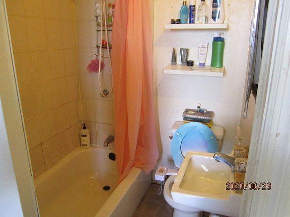 5th image of 624 Myrtle Ave APT 2