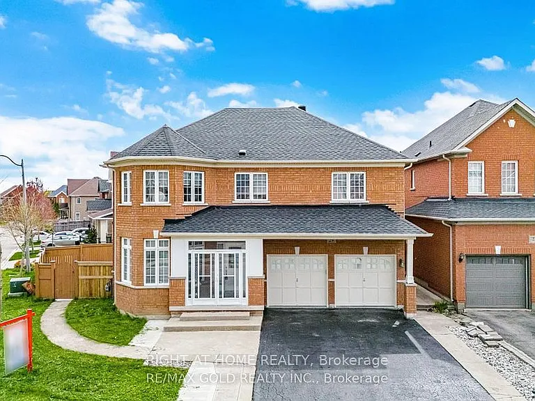 29 Laurentide Cres #UPPER — Photo 2