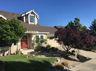 5841 Charter Oaks Dr, Castro Valley, CA 94552