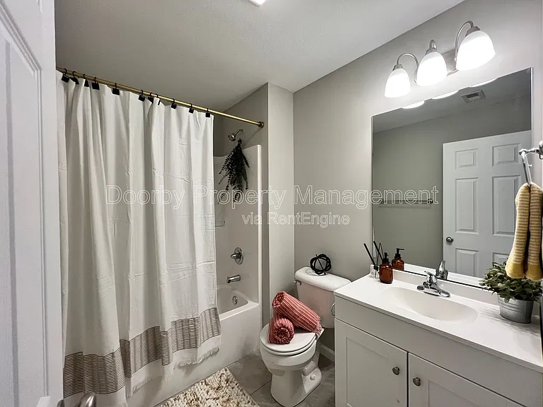 2106 Duncan Ave #102 — Photo 14