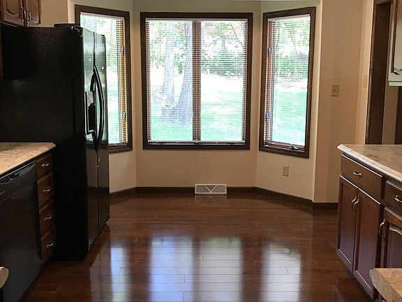 4th image of 2903 Red Bud Cir