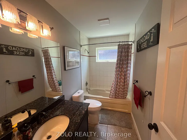 112 Carmichael Cres — Photo 10