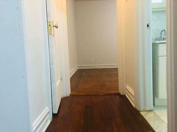 5th image of 2157 Ocean Ave #A2
