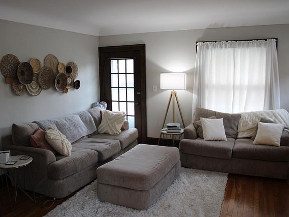 3rd image of 1583 Northland Ave #2