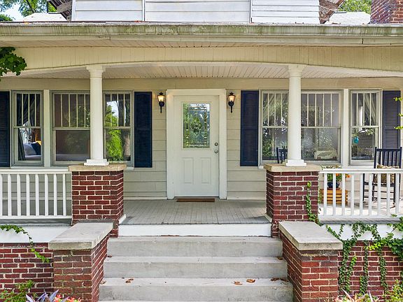2nd image of 3491 Idlewild Cir