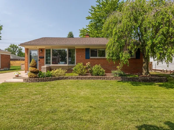 11138 Saar Dr, Sterling Heights, MI 48314