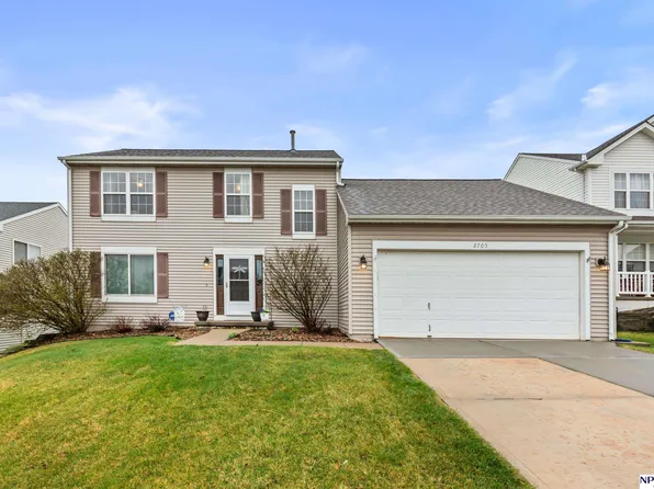 2705 Arrowhead Ln, Bellevue, NE 68123