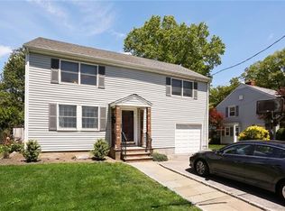 11 Winslow Cir, Tuckahoe, NY 10707