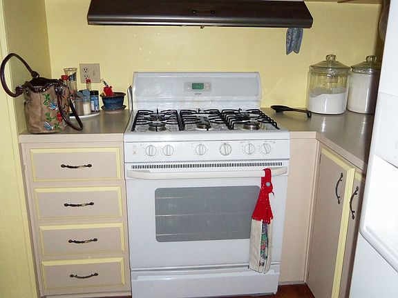 5th image of 750 E Stillwater Ave